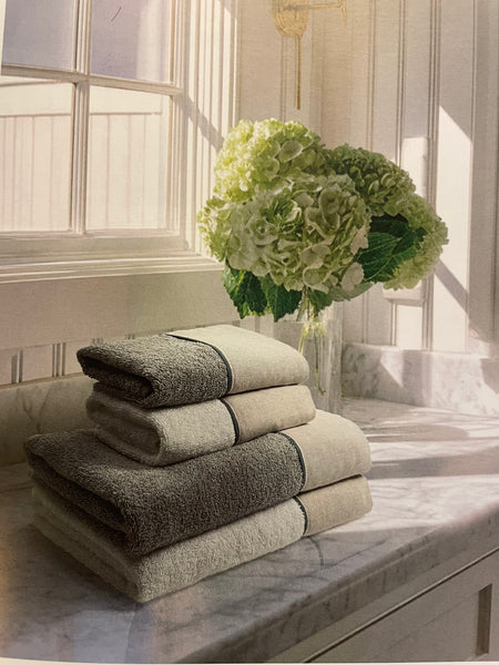 Set 4 asciugamani TERRE DI LINO azzurro/avorio